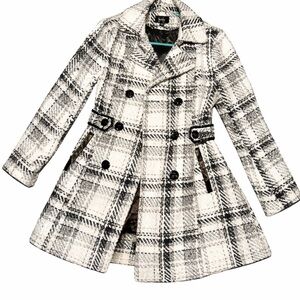 By & By Very Flattering Plaid Women's Coat Size S/M